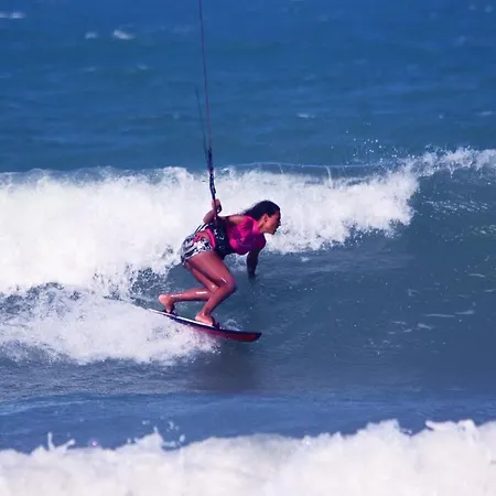 公寓式酒店 Jr Alborada 塔里法